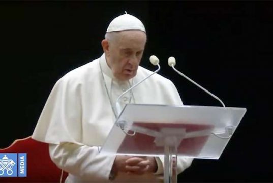 Vaticano, il Papa ordina che asset finanziari passino allo IOR Vaticano, il Papa ordina che asset finanziari passino allo IOR. Cosa succede?