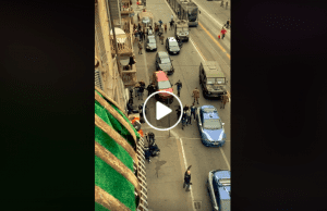 Buonismo: quartiere di Torino fuori controllo, 50 antagonisti assaltano Polizia | Video