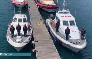 Le sirene della Guardia Costiera per il 1° Maggio | Video