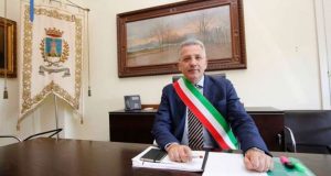 Più Europa La Spezia vs sindaco Peracchini: Vizio italico