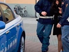 Sanremese 28enne fa sesso con 70enne, poi l’estorsione: ti denuncio per stupro. Arrestata polizia arresto generica donna