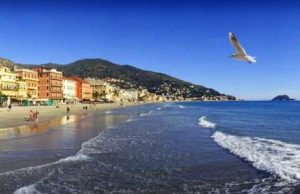 Alassio, il gelato d’autore arriva fin sotto l’ombrellone