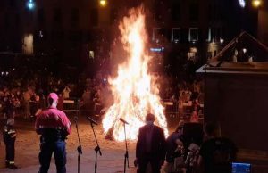 Falò e concerto per San Giovanni Battista a Genova | Video