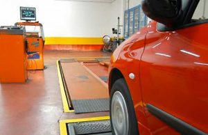 Revisioni fasulle, nei guai officina di Savona dopo indagine della Stradale