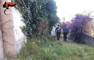 Finale, stranieri rapinano passante e lo colpiscono con una pietra Finale Ligure, stranieri rapinano passante e lo colpiscono al volto con una pietra