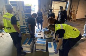 Genova, sequestrati 95mila giocattoli pericolosi per i bimbi. Sbarcati da Cina e Sri Lanka