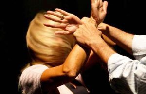 La Polizia arresta stalker a Sestri Ponente: è un 49enne italiano Agente della Penitenziaria salva giovane dal compagno