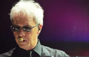 Ritorna Silvio Capeccia con, Plays Decibel Piano Solo