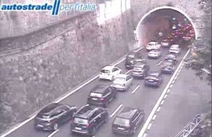Caos A10, Biasi: società autostrade risarciscano danno d’immagine Code ed incidenti sulle autostrade liguri: la situazione alle 9.45