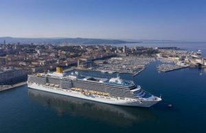 Crociere di Costa Deliziosa in Grecia sospese fino al 26 dicembre