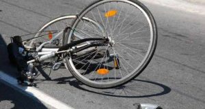 Savignone, incidente tra auto e bici: donna soccorsa con l'elicottero