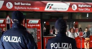 Furti con destrezza sul treno e in hotel, arrestati due nordafricani dalla Polfer