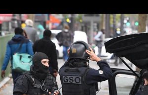 Attacco vicino all’ex redazione di Charlie Hebdo a Parigi | Video