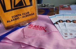 Una cinquantina ad Alassio per la Marcia in Rosa per Alessia