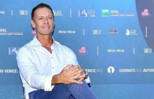 Rocco Siffredi positivo al Covid: non usate i test rapidi in vendita