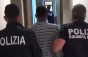 Traffico esseri umani, sgominata banda di africani: due arresti a Genova polizia arresto generica migranti