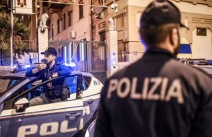 Lite tra bengalesi per soldi degenera: due denunciati Esecuzione di due provvedimenti restrittivi eseguiti dalla polizia