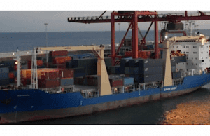 Gravi irregolarità a bordo, nave algerina tenuta a Savona