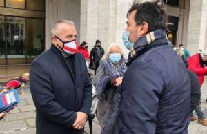 Lavoratori bar e ristoranti in piazza contro il Governo, sostegno da Regione Liguria