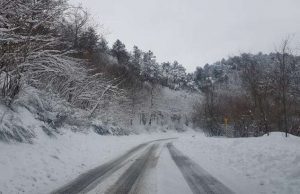 Entroterra, allerta gialla per neve prolungata fino alle 15 di domani