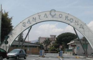 Lega: incendio S. Corona appiccato da migrante ricoverato. Servono decreti Sicurezza Varigotti, donna cade sugli scogli: possibile frattura alla tibia