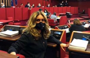 M5S: con Lilli Lauro consiglio comunale di Genova come bar dello sport