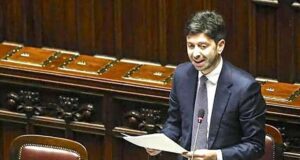 Speranza: Predisporremo elenco over 50 non vaccinati