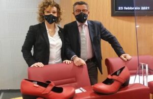 Scarpe rosse in aula, Riolfo e Brunetto: combattere allarmante fenomeno femminicidio