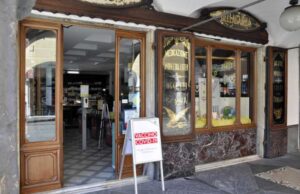 Al via il vaccino Covid nella farmacia Bellagamba di Chiavari