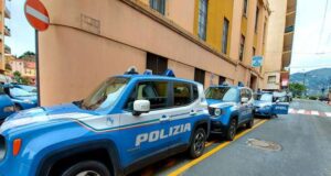 Tenta il furto ed aggredisce negoziante, giovane italiano indagato