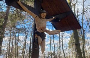 Cristo ligneo, Mai: non è la prima volta che vengono offese nostre radici cristiane