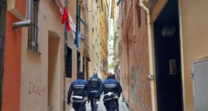 Senegalese offre hashish alla polizia locale: arrestato
