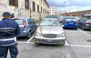 Cornigliano: Amorfini chiede intervento, Polizia locale rimuove auto abbandonate
