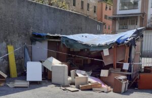 Nomadi a Teglia, sgomberati manufatti abusivi. Viale: lotta al degrado va avanti