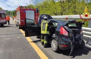 I Vigili del Fuoco intervengono sull’A6 per un incidente