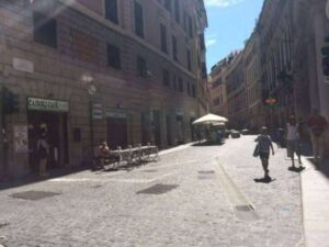 Via Cairoli e piazza della Meridiana pedonali