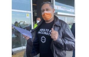 Toti come Macron: senza Green pass niente bar, ristoranti o cinema Il Coordinamento Resistenza Genova per la Liguria ha depositato nella giornata odierna, venerdì 3 dicembre, in Procura, un esposto contro il Governatore Toti.