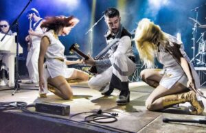 Recco, una notte in stile anni Settanta con Abba Show