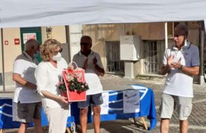 Il Sindaco di Celle Ligure premia al Trofeo di Ferragosto Il Sindaco di Celle Ligure premia al Trofeo di Ferragosto