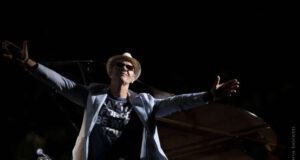 Francesco Baccini torna live