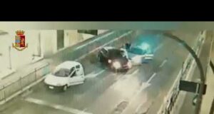 Inseguimento ed arresto: era evaso dai domiciliari su auto rubata