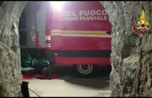 Albisola, turista tedesco cade sulla scogliera soccorso dai VVF | Video