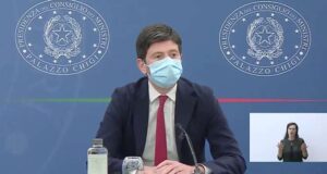 Speranza positivo al covid, Zangrillo: Auguri, prova mascherine inutili