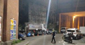 Interruzione idrica in centro a Genova, posizionate autobotti