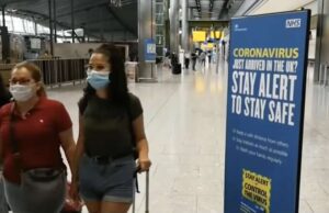 Stop green pass in Uk, Andreoni: non facciamo come loro, pericoloso Dal 16 maggio stop alla mascherina obbligatoria sui voli