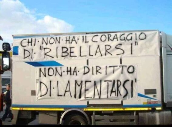 Ancora rallentamenti in autostrada, arrivano le prime multe | Video