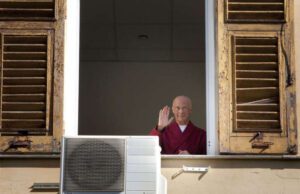 Cardinale Bagnasco ricoverato al Galliera per Covid, evoluzione positiva Il Cardinale Bagnasco ricoverato al Galliera per Covid 19, evoluzione clinica positiva