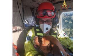 Si perde nei boschi sopra Savona con il cane, salvata dai VVF Si perde nei boschi sopra Savona con il cane, salvata dai VVF