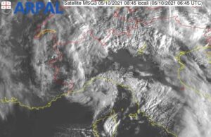 Il maltempo sulla Liguria va attenuandosi Il maltempo sulla Liguria va attenuandosi