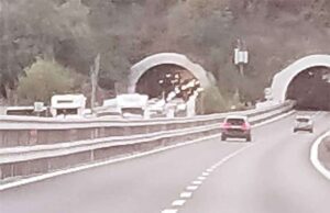 Pomeriggio e serata complicata ieri per il traffico in autostrada A10, tamponamento all’alba tra due auto ad Albisola: 4 feriti